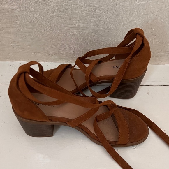brown suede strappy block heels - Picture 2 of 2